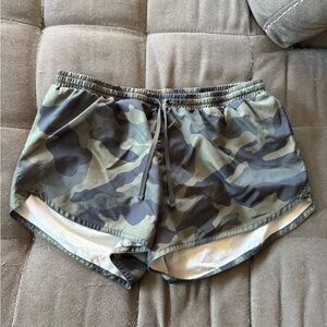 Women’s old navy active shorts